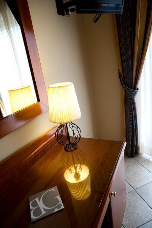 Hotel Barbieri Алтомонте Стая снимка