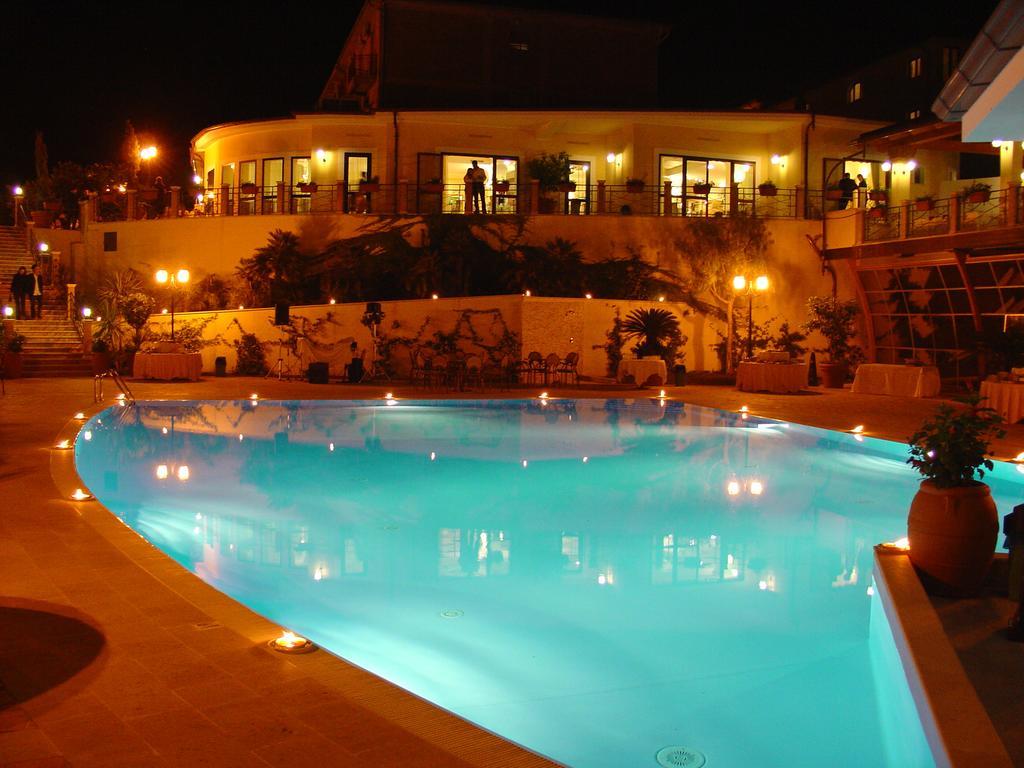 Hotel Barbieri Алтомонте Екстериор снимка