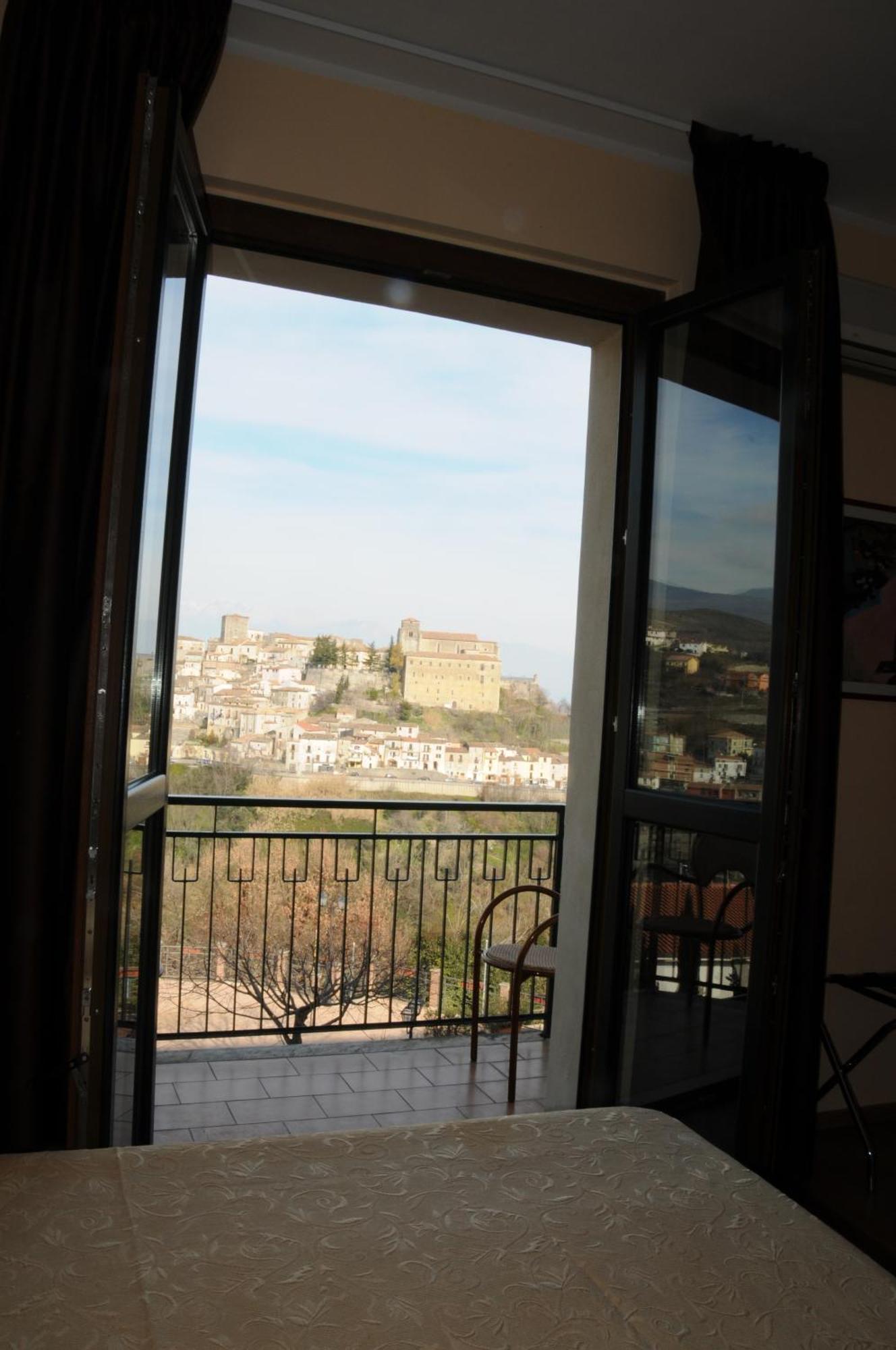 Hotel Barbieri Алтомонте Екстериор снимка